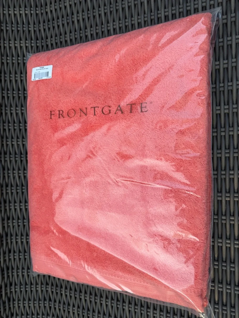 Frontgate Resort Solid Beach Towel - Sangria - NWT